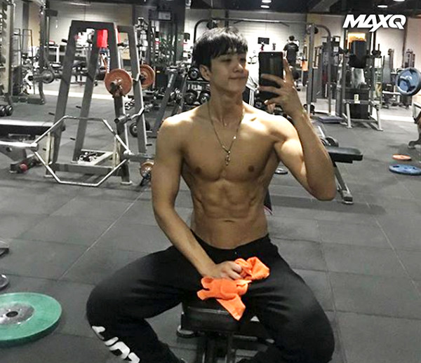 훈남 셰프의 반전 과거, 그에게 무슨 일이? < Healthtory < 기사본문 - 맥스큐 훈남 셰프의 반전 과거, 그에게 무슨 일이?
